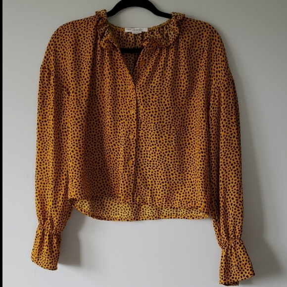 Glamorous Giraffe Print Button Down crop top - Picture 12 of 12